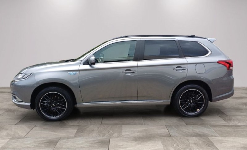 Mitsubishi Outlander PHEV Spirit