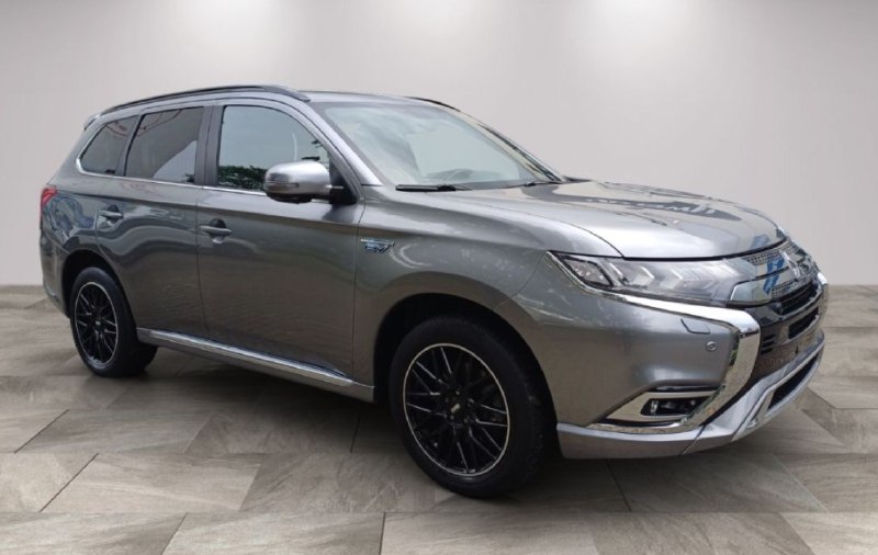 Mitsubishi Outlander PHEV Spirit